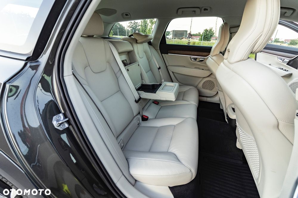 Volvo V90 - 36
