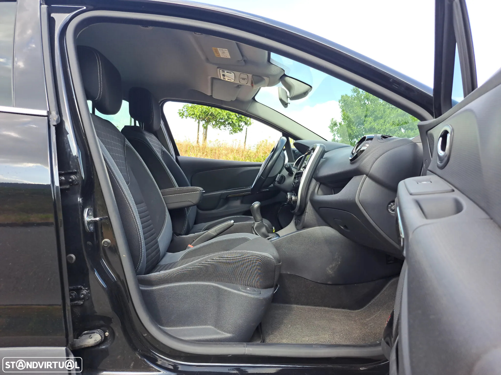 Renault Clio 1.5 dCi Luxe - 14