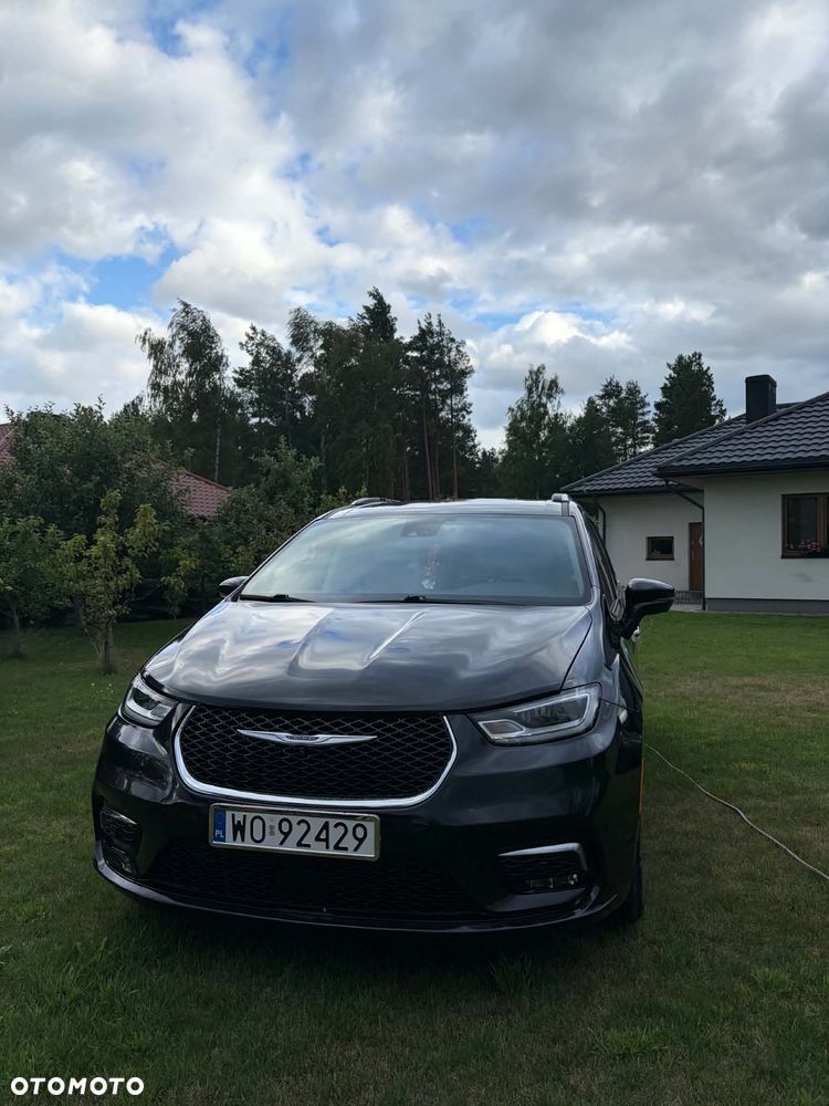 Chrysler Pacifica - 3