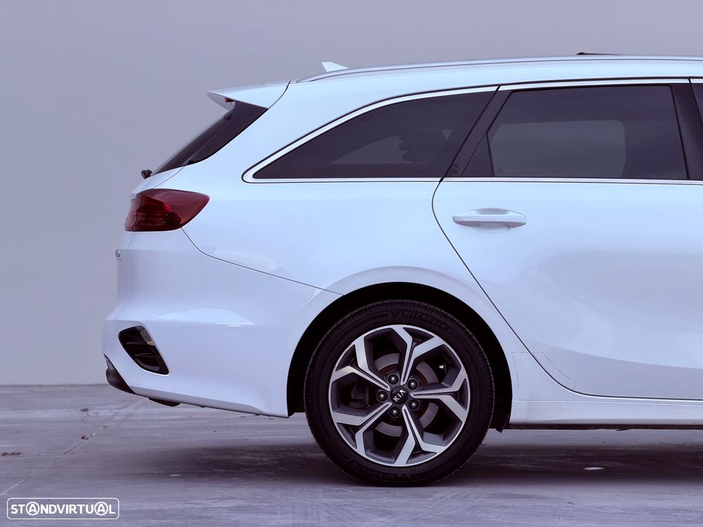 Kia Ceed SW 1.6 CRDi MHEV Drive - 9