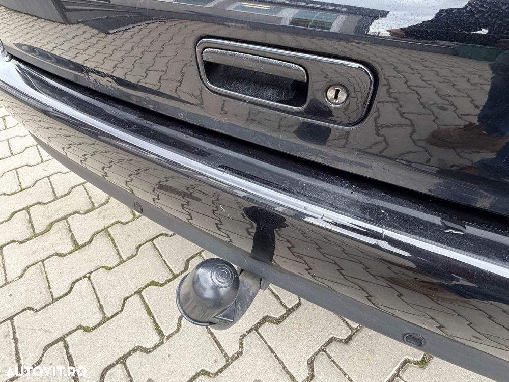 Volkswagen Sharan 2.0 TDI DPF BlueMotion Comfortline - 32