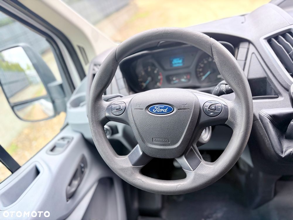Ford Transit - 11