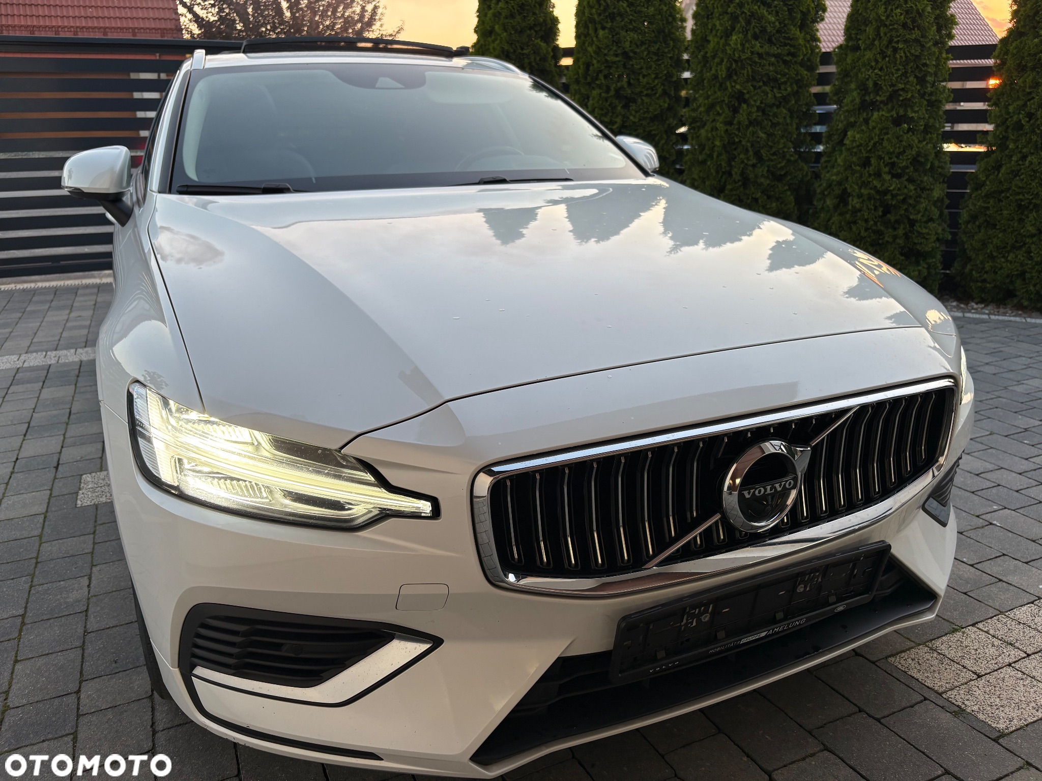 Volvo V60 T6 AWD Recharge Geartronic Inscription - 18