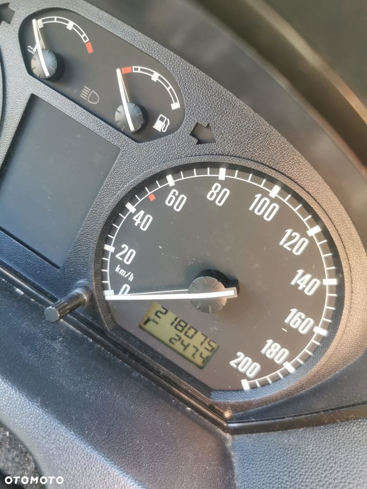 Skoda Fabia 1.2 HTP Fresh - 7