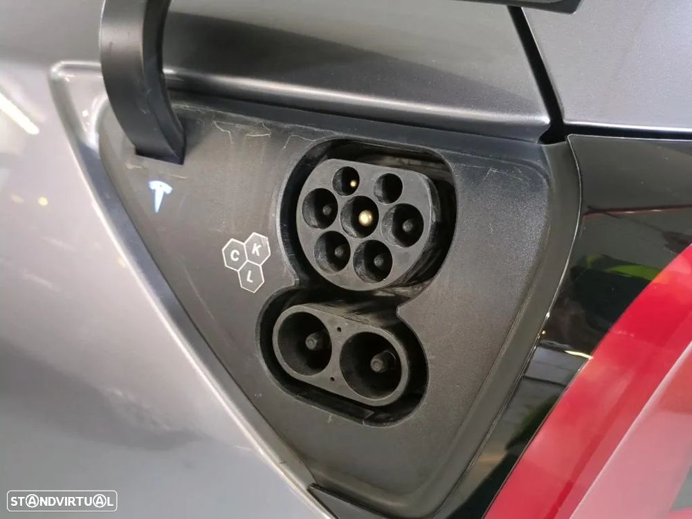 Tesla Model Y Long Range Tração Integral - 9