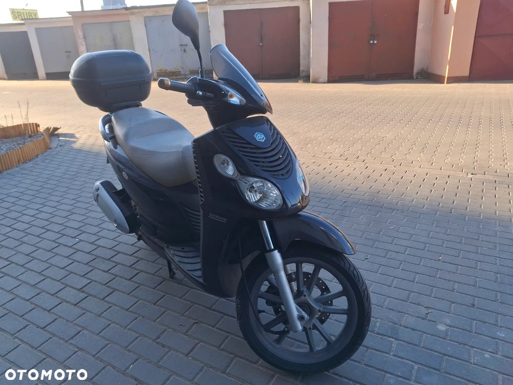 Piaggio Carnaby - 3