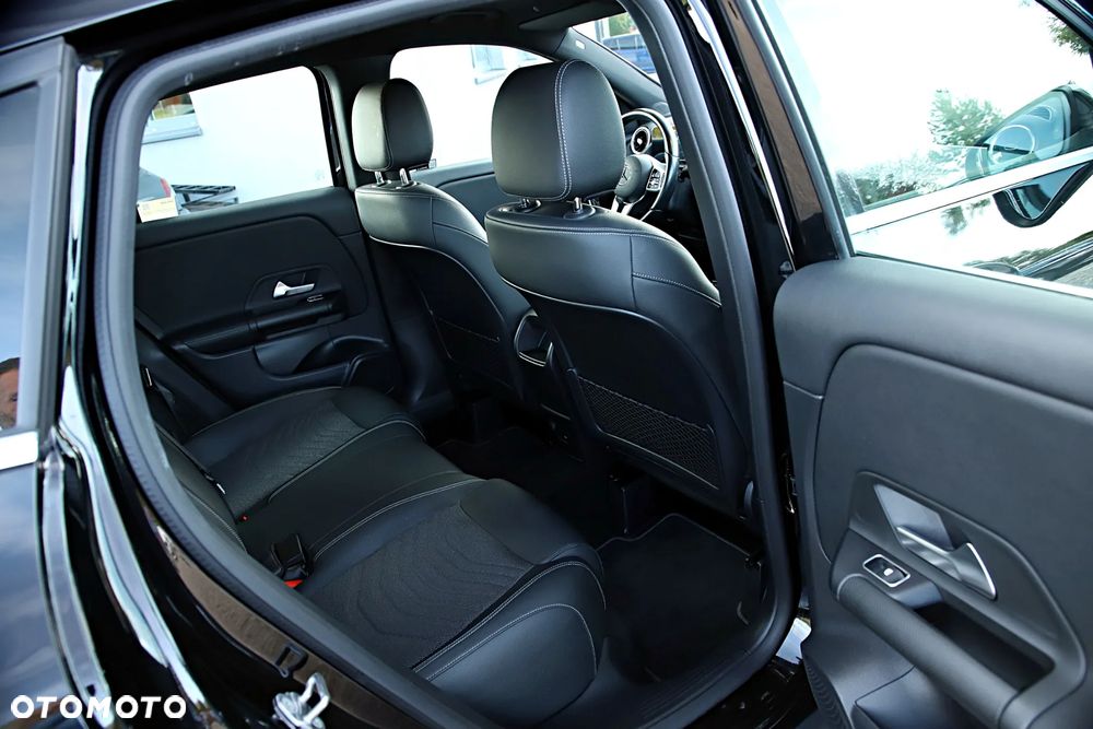 Mercedes-Benz GLA 200 Style - 23