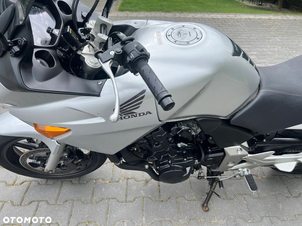 Honda CBF - 23