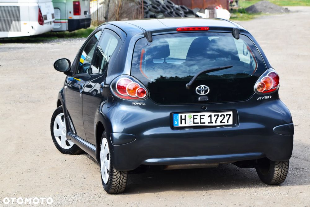 Toyota Aygo Standard - 16