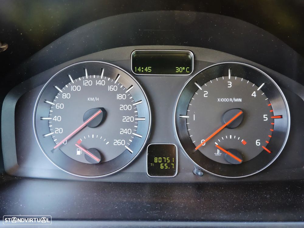 Volvo C70 D5 Aut. Momentum - 8