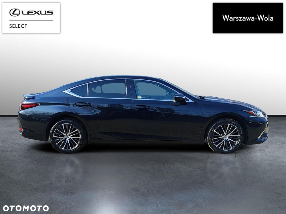 Lexus ES 300h Business Edition - 8