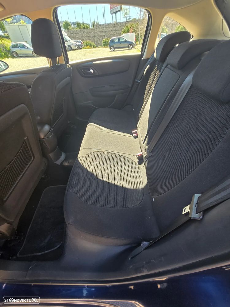 Citroën C4 1.4 16V SX - 9