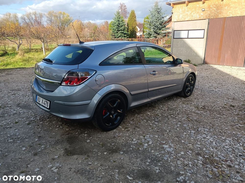 Opel Astra GTC 1.8 - 38