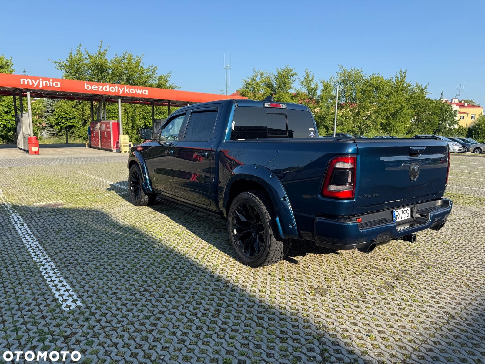 RAM 1500 5.7 Crew Cab Limited - 11