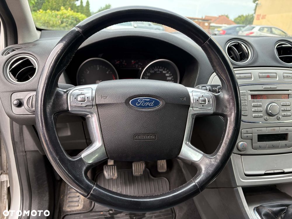 Ford Mondeo 1.8 TDCi Gold X - 14