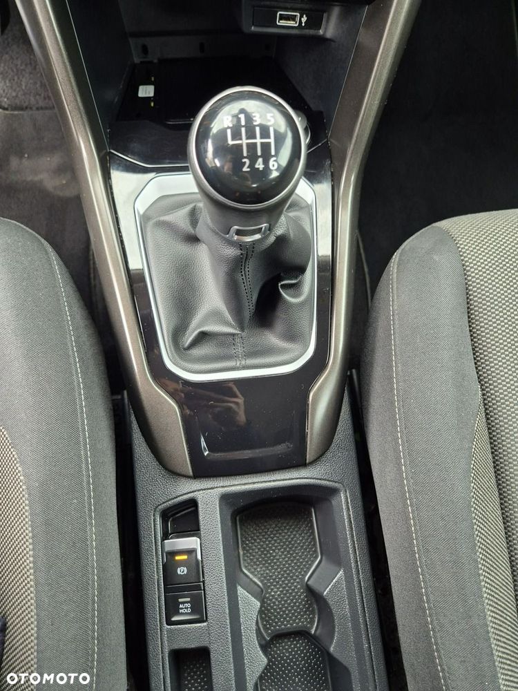 Volkswagen T-Roc 1.0 TSI - 11