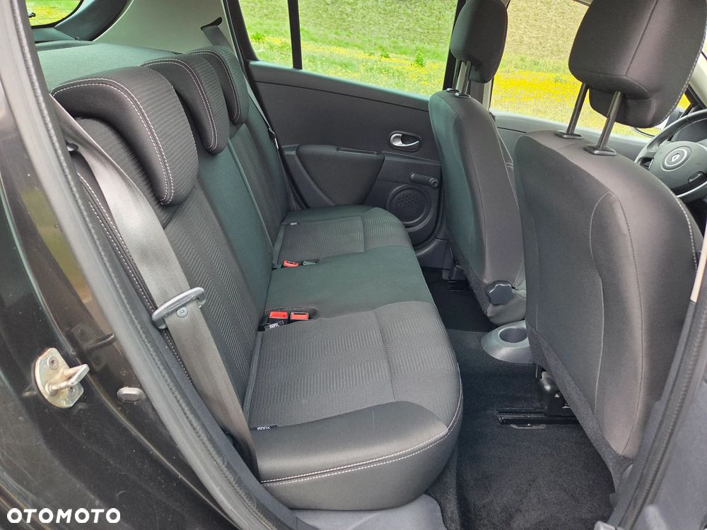 Renault Clio 1.2 16V 75 nightDay - 15