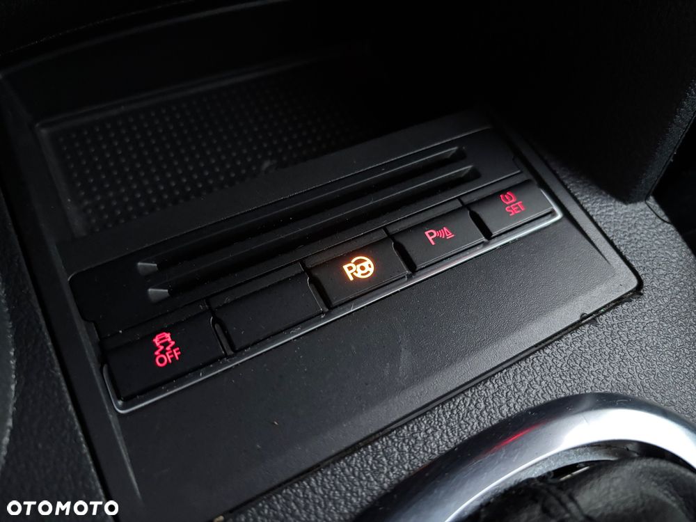 Volkswagen Touran - 16