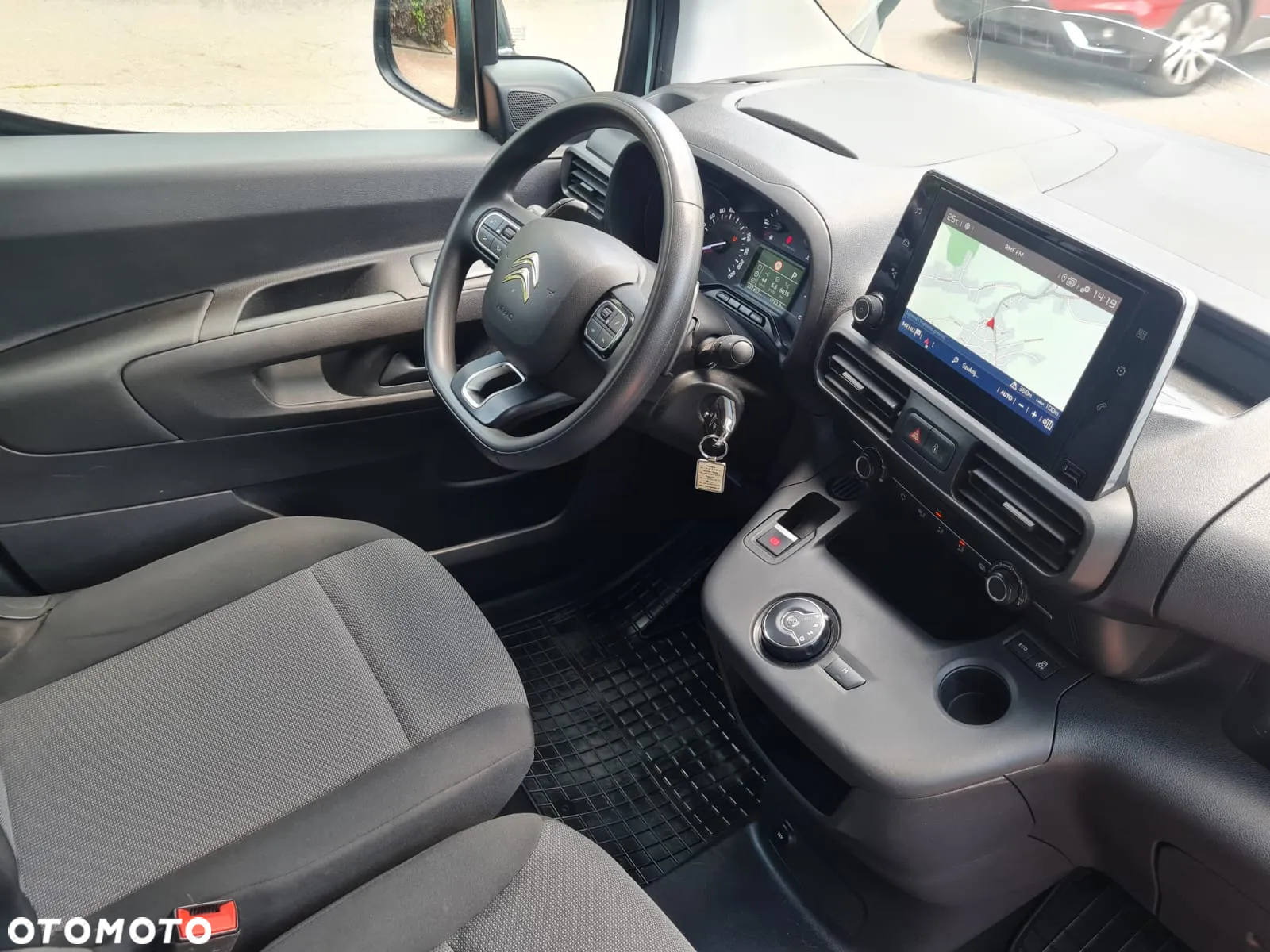 Citroën BERLINGO - 11