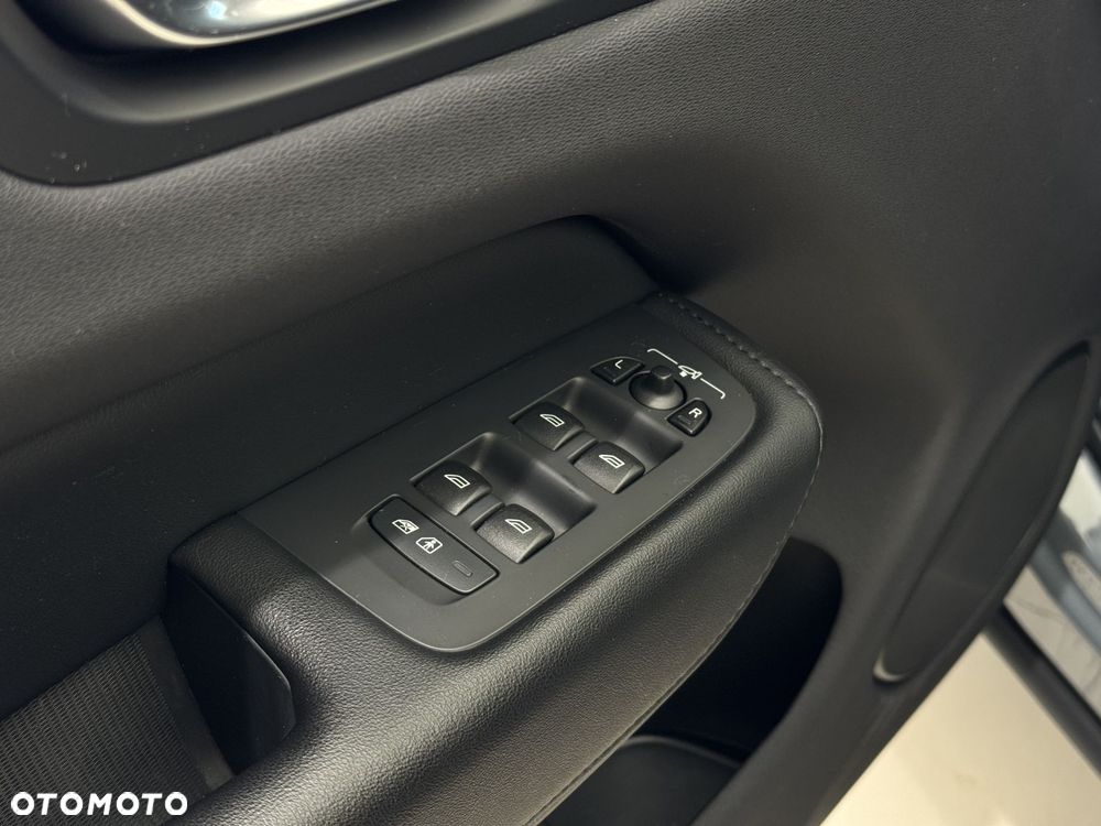 Volvo XC 60 - 21
