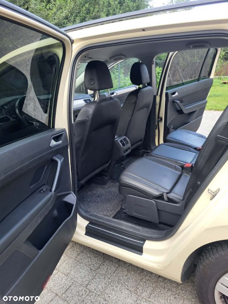 Volkswagen Touran - 7