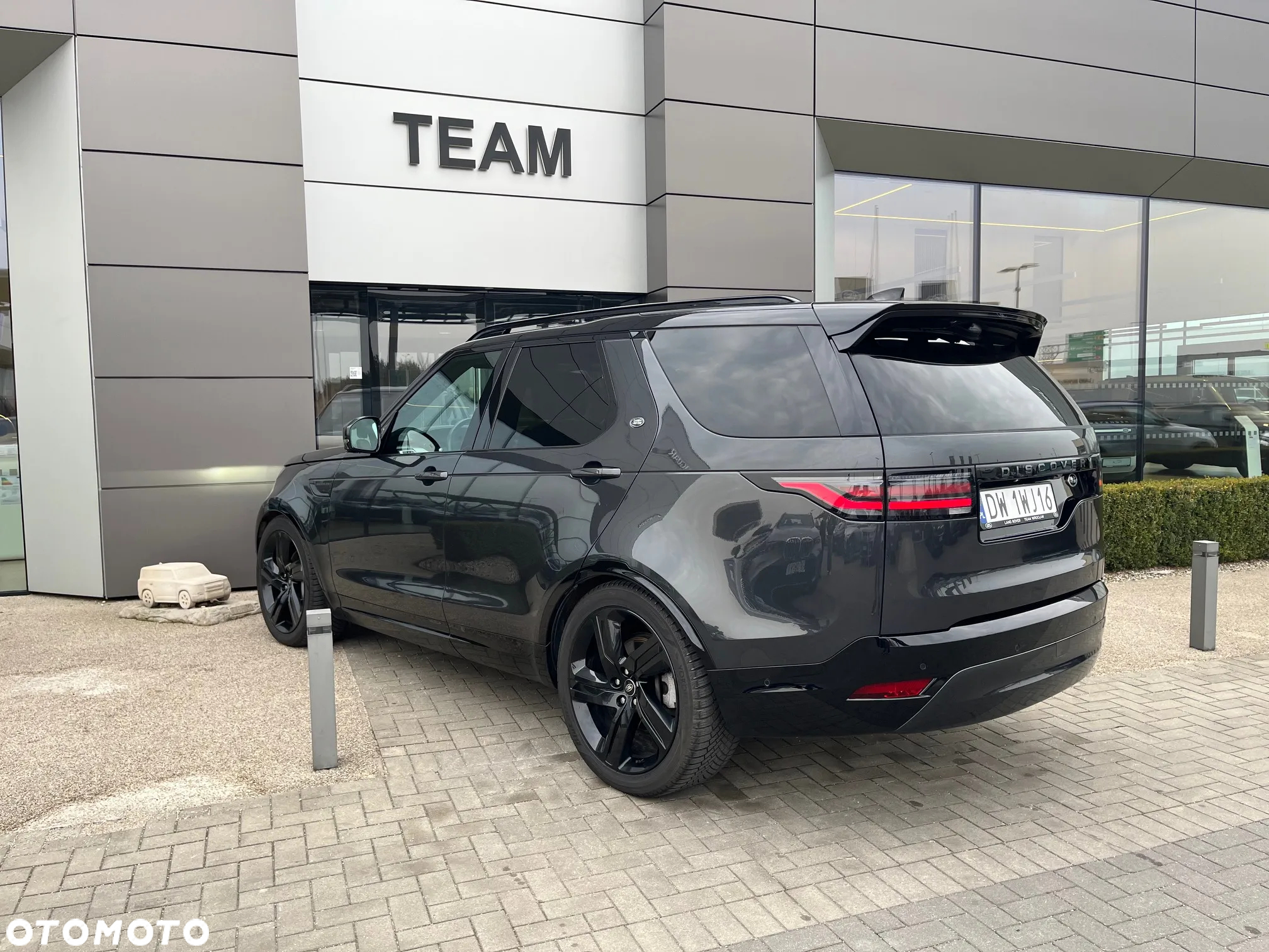 Land Rover Discovery - 4