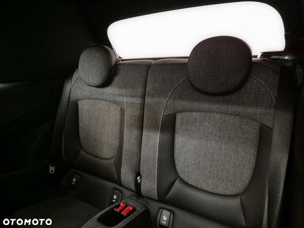 MINI Cooper Classic Trim - 18