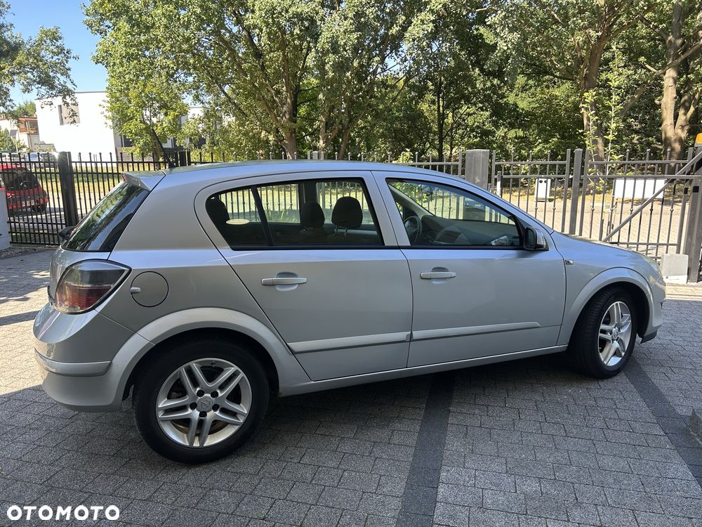 Opel Astra - 2