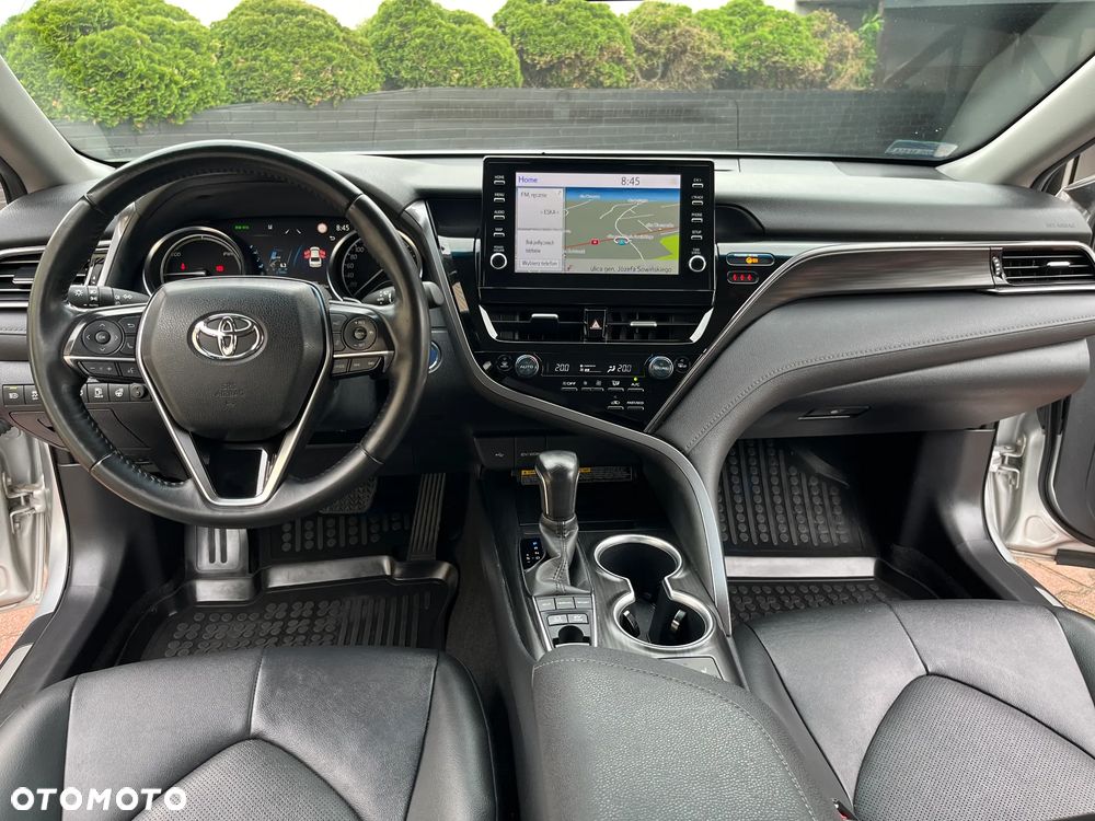 Toyota Camry 2.5 Hybrid Executive CVT - 11