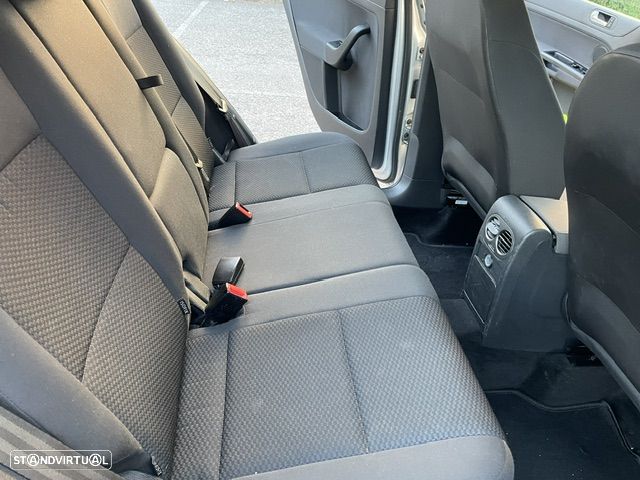 VW Golf Plus 1.6 TDi Confortline DSG - 11