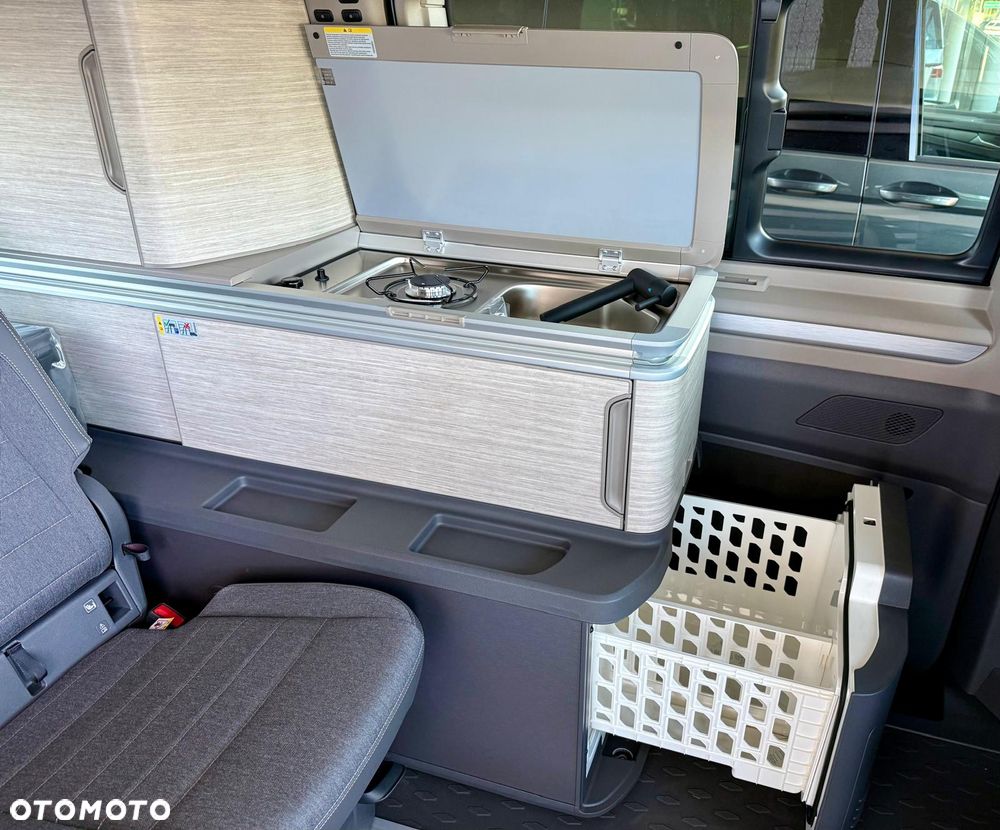 Volkswagen California - 12