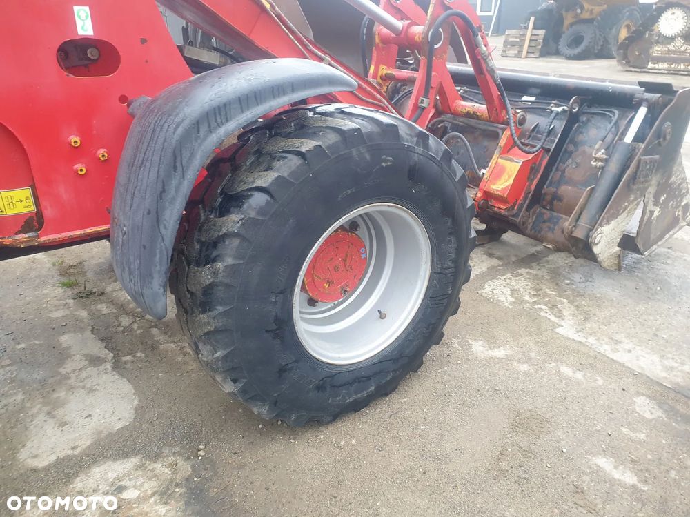 Caterpillar 908 - 20