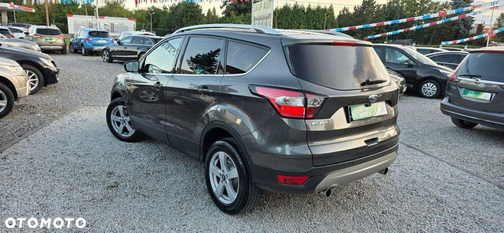 Ford Kuga - 37