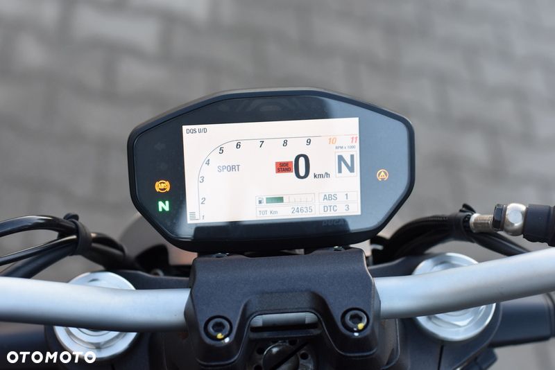Ducati Monster - 31