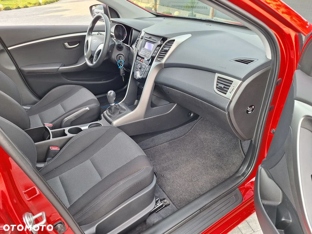 Hyundai i30 1.4 Classic + - 13