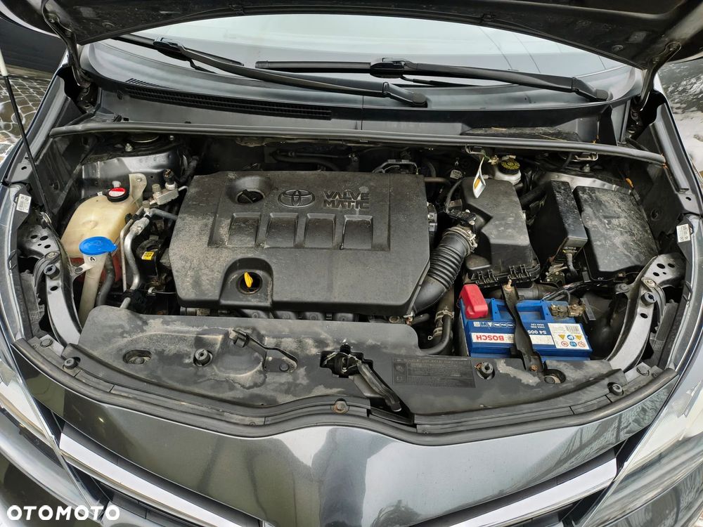 Toyota Verso 1.8 Premium 7os - 6