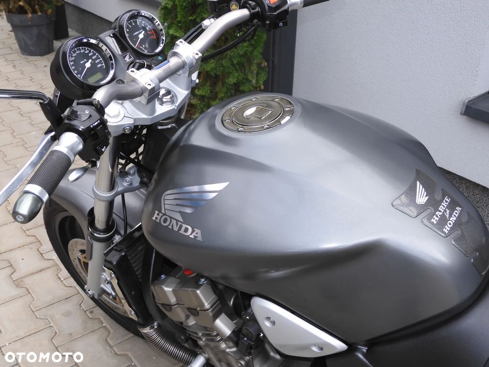 Honda Hornet - 25