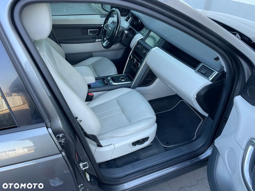 Land Rover Discovery Sport TD4 HSE Luxury - 22