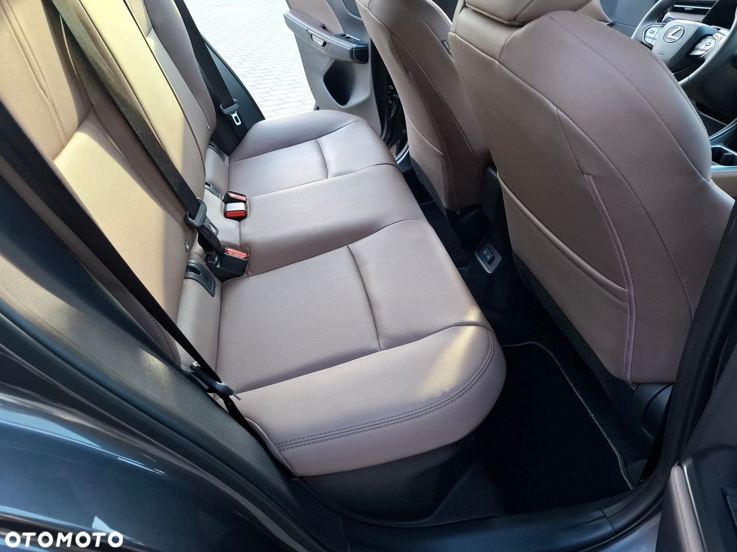 Lexus LBX 1.5 Hybrid Elegant - 26