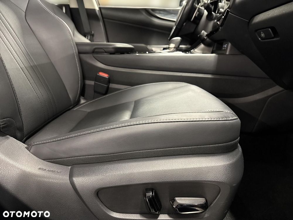 Lexus NX 350h Business AWD - 21