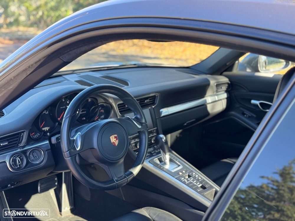 Porsche 911 (991) Carrera PDK - 10