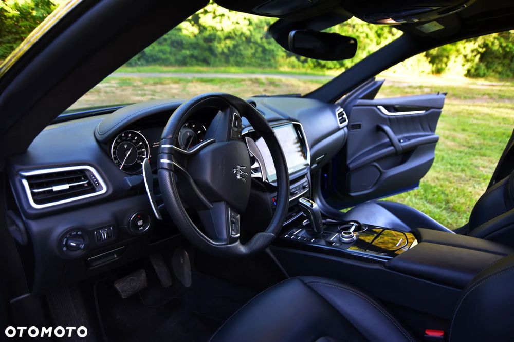 Maserati Ghibli S Modena - 11