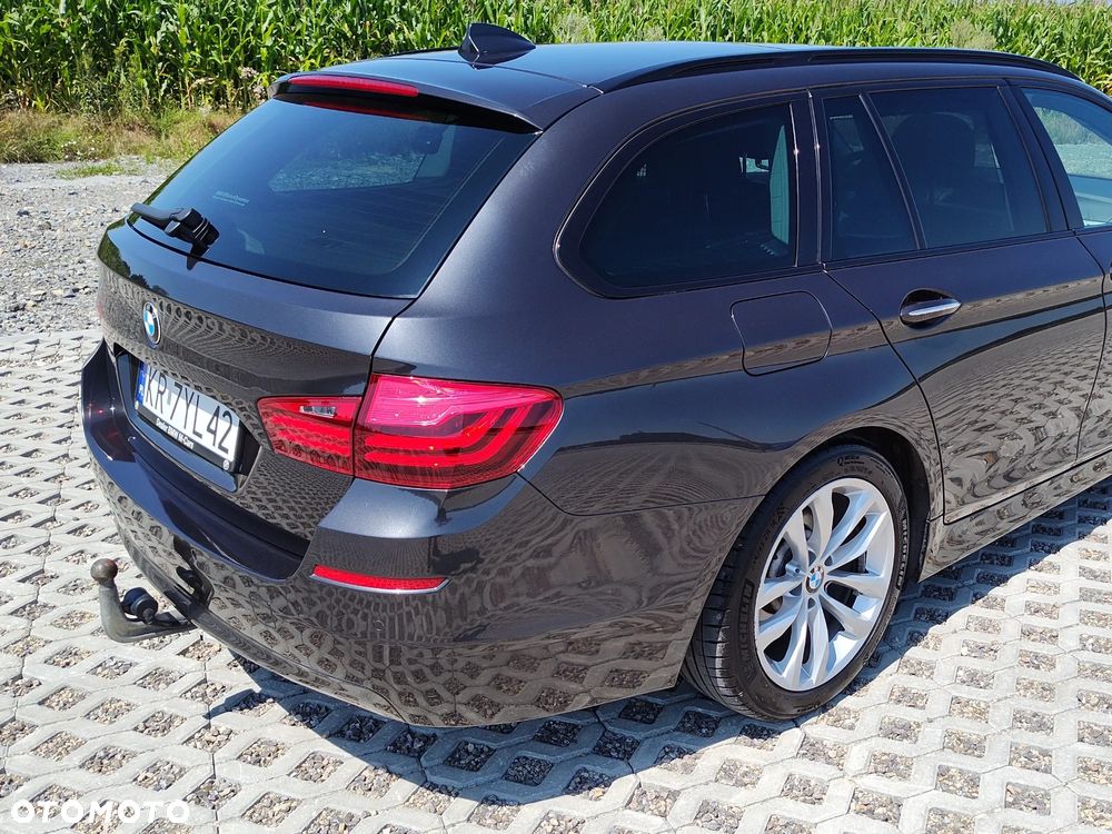 BMW Seria 5 525d Sport-Aut Luxury Line - 10