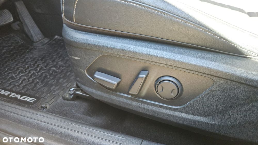 Kia Sportage - 12