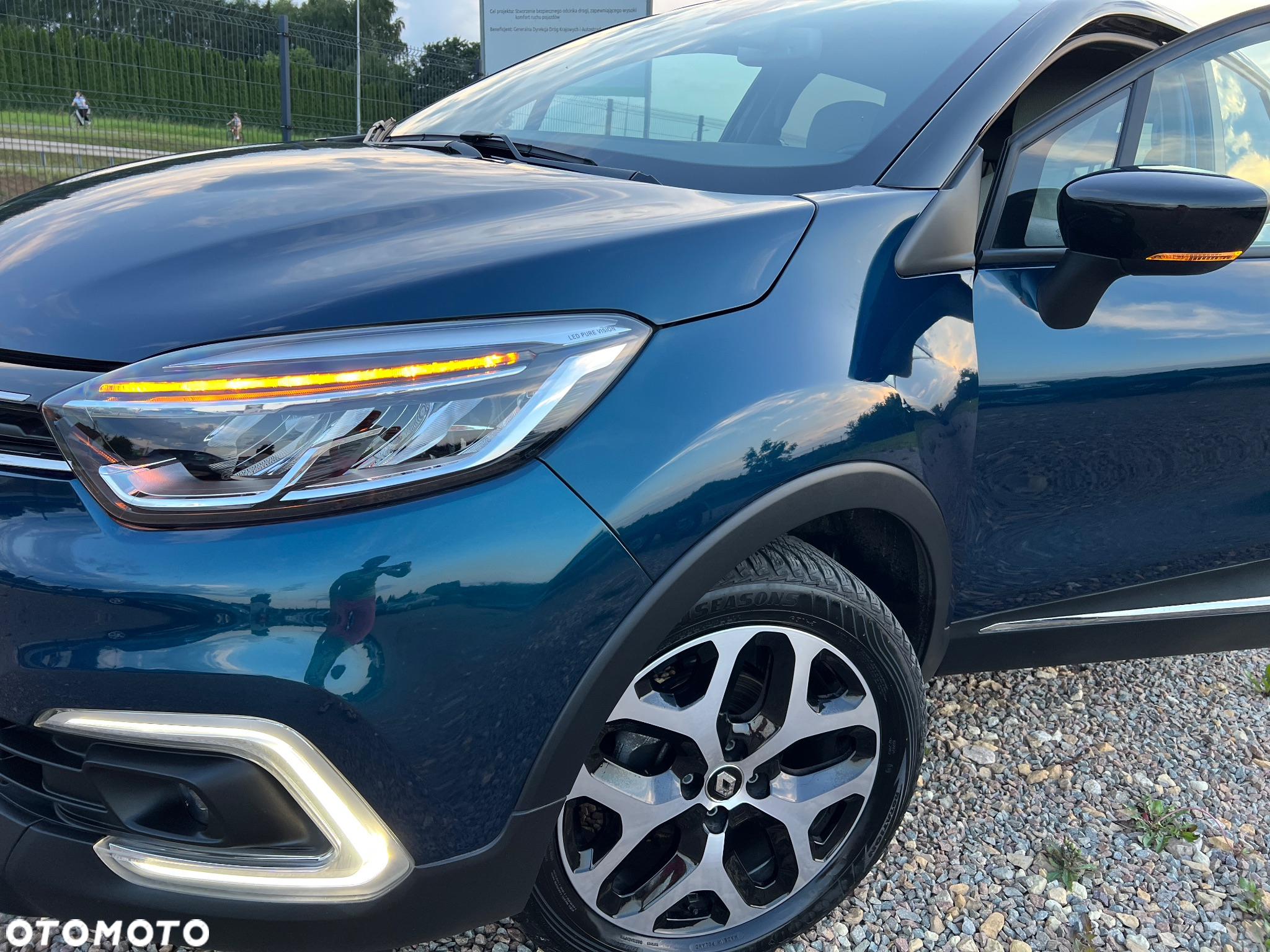 Renault Captur (ENERGY) TCe 90 INTENS - 19