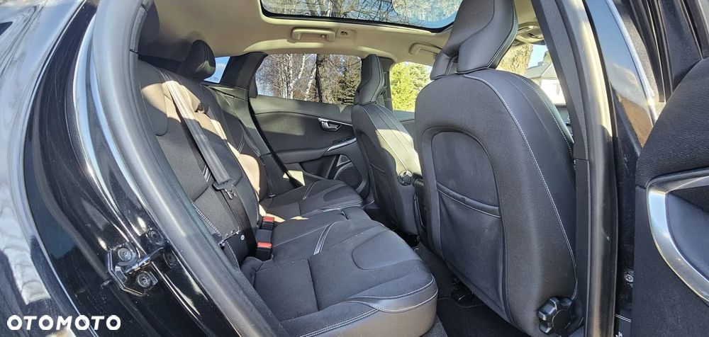 Volvo V40 - 22