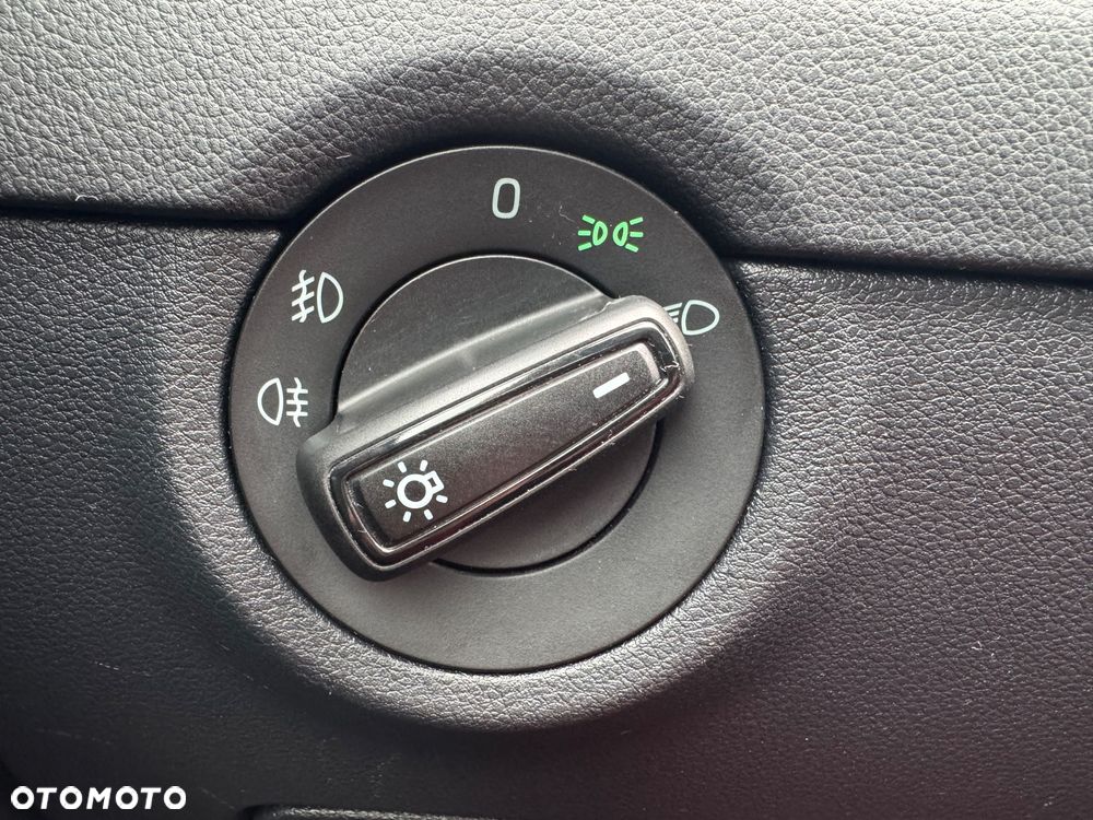 Skoda Octavia 2.0 TDI Ambition DSG - 22