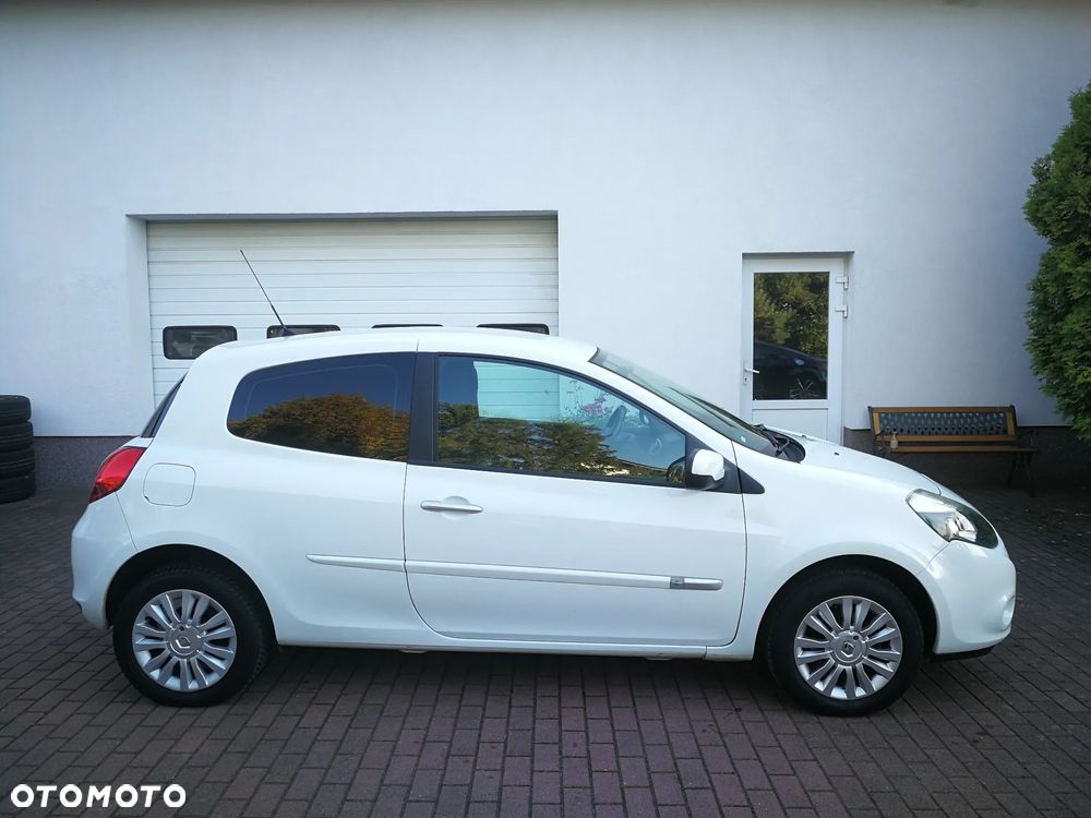 Renault Clio 1.2 16V 75 Expression - 6