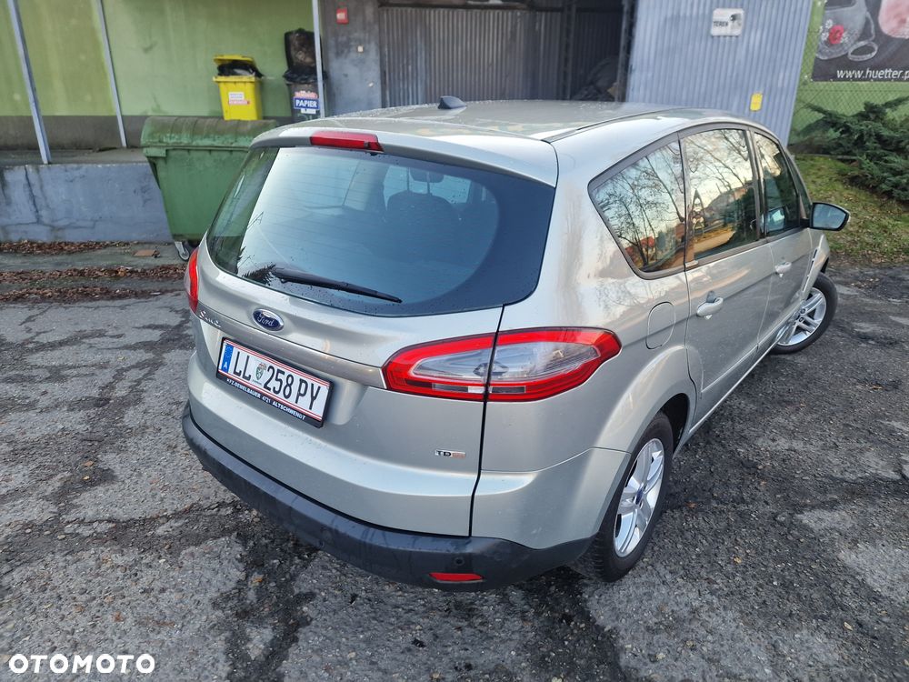 Ford S-Max 2.0 TDCi DPF Titanium - 16