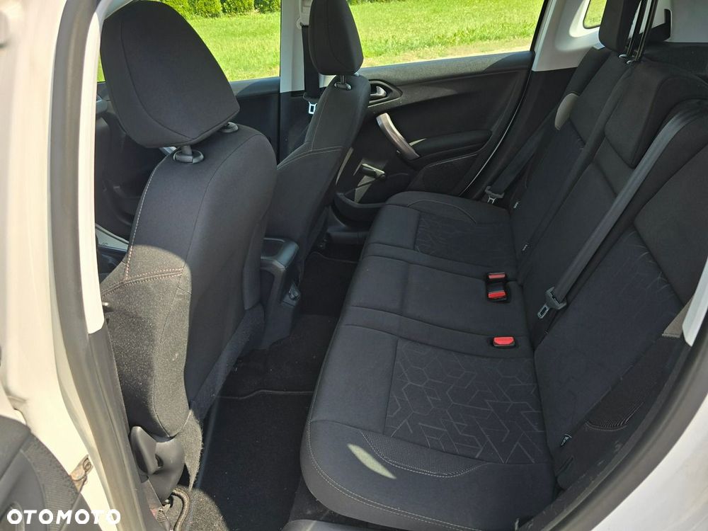 Peugeot 2008 - 21